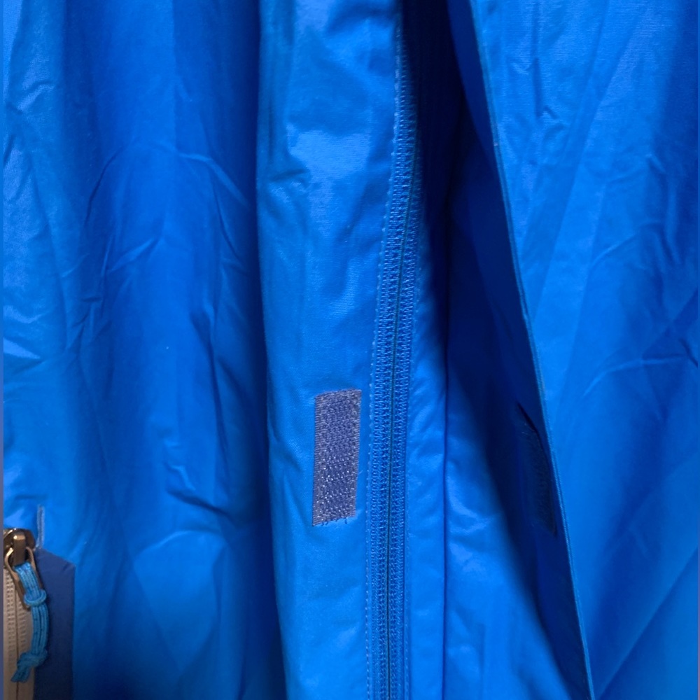 Columbia Interchange 2-in-1 Winter Jacket
Men's XL Blue Omni-Tech Ski Snow Coat - Picture 10 of 14